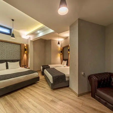Hotel World Heritage Center 2*