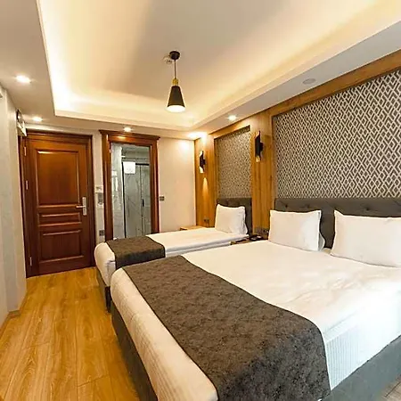 Hotel World Heritage Center 2*