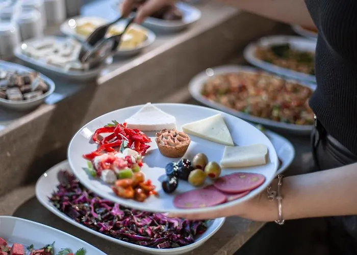 World Heritage Center מלון