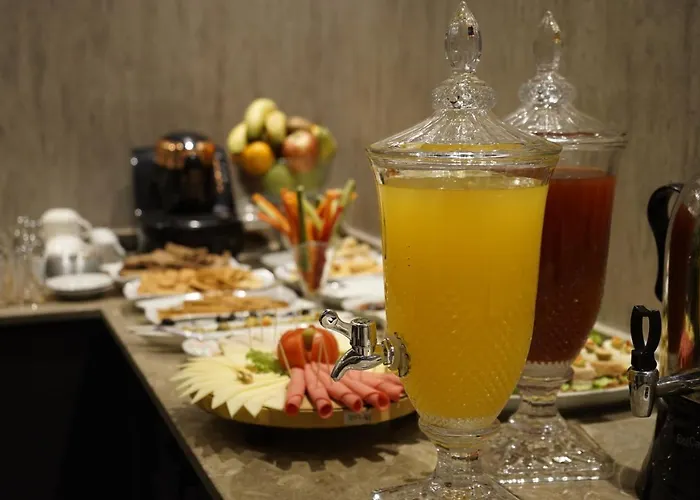 World Heritage Center מלון 2*