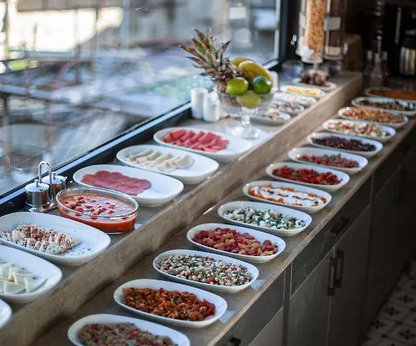 World Heritage Center מלון