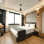 Hotel World Heritage Center 2*